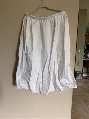 Elastic-Waist White Midi Skirt